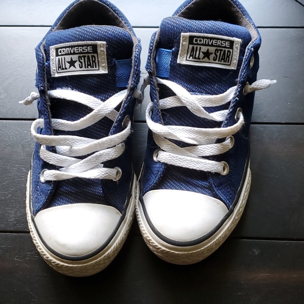 Converse Chuck Taylor youth low slip on sneaker